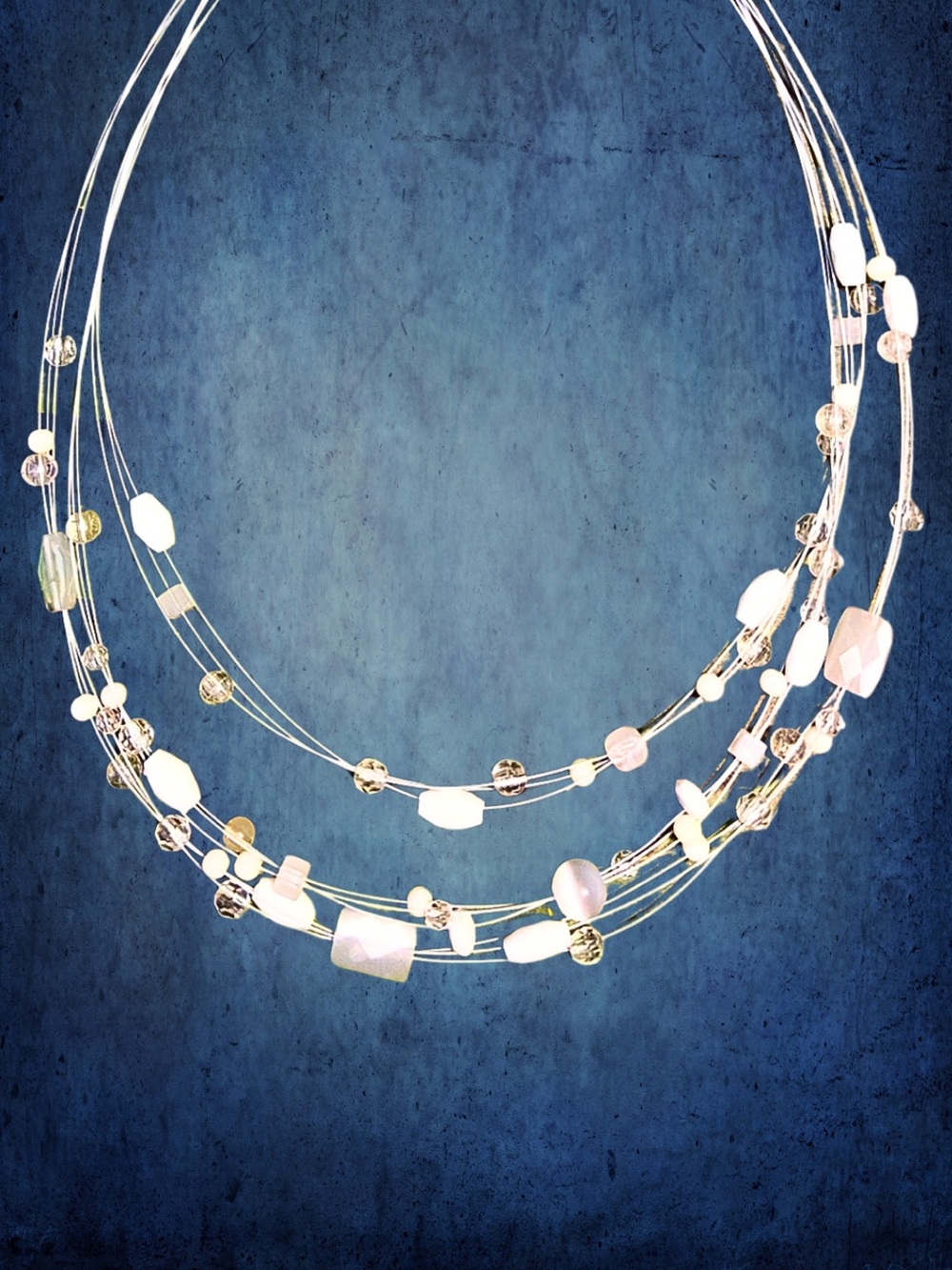 AVON 2007 MULTISTRAND NECKLACE & Earrings Set Beaded White Cat Eye Minimalist